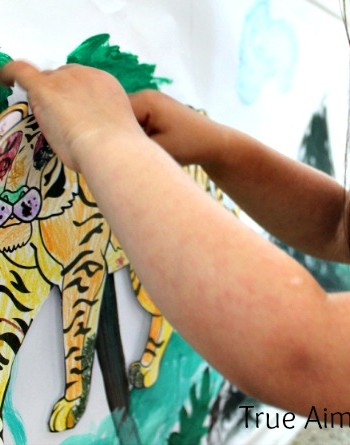 Animal Craft for kids, habitat mural emma
