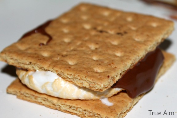 camping s'mores
